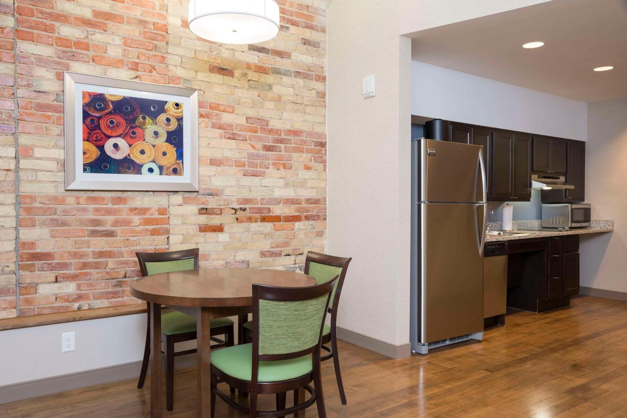 Homewood Suites By Hilton Grand Rapids Downtown Exterior photo